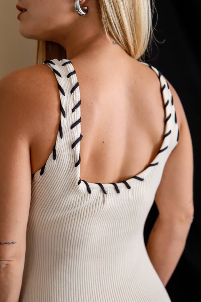 Vestido punta negra - Imagen 8
