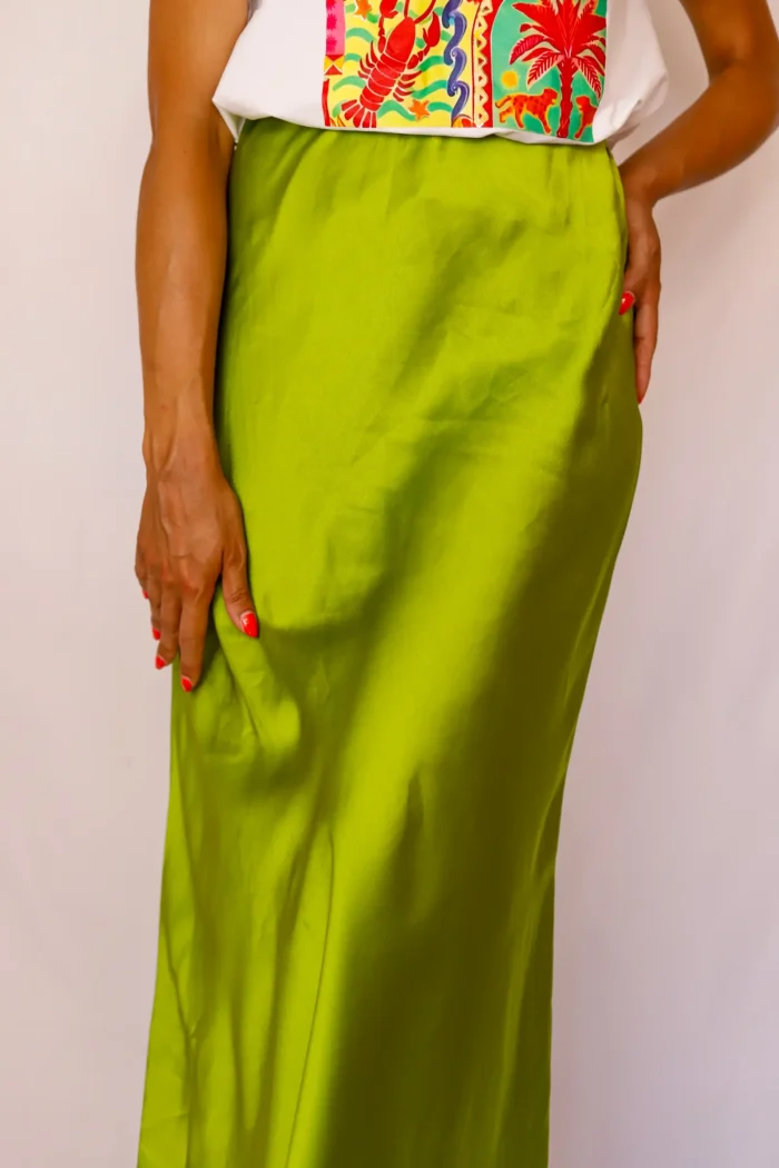Falda Midi Raso Verde Manzana - Imagen 2
